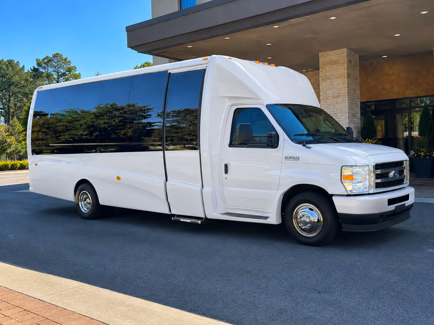 bus rentals for bands performers and touring groups through fairfield